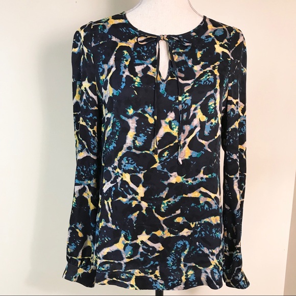 Classiques Entier Tops - Classiques Entier Print Silk Blouse Sz Small Navy